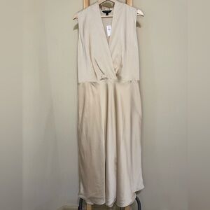 Banana Republic Sleeveless V-Neck Midi Dress in Cream